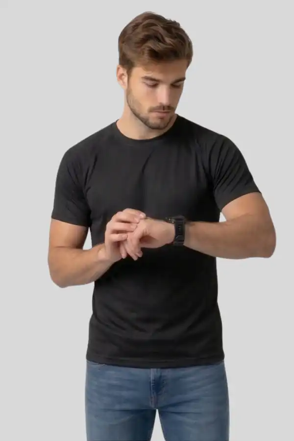 חולצת דרייפיט ש.קצר צבע שחור לחיילים 2 חולצת דרייפיט ש.קצר צבע שחור לחיילים – תמונה 2